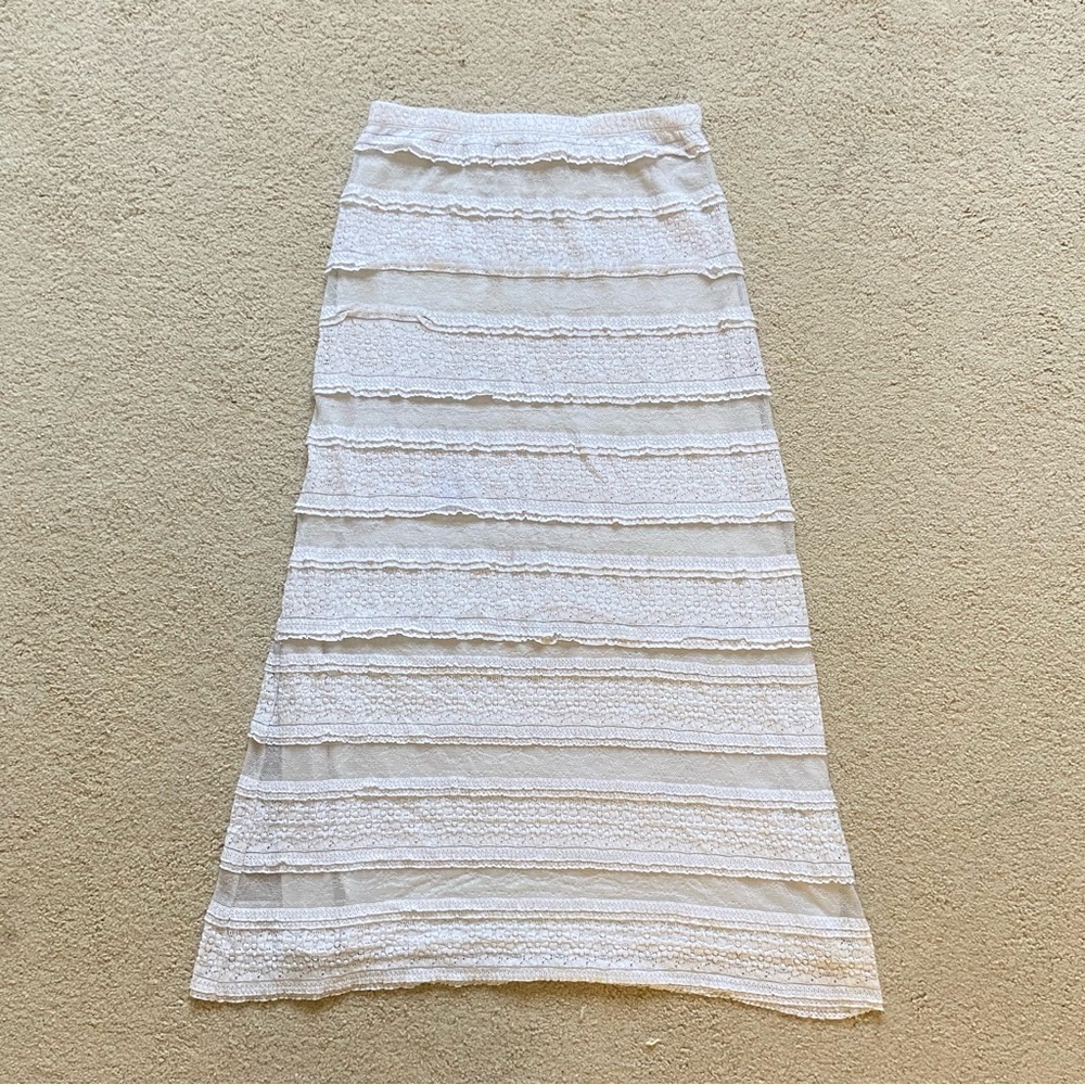 Y2K Elegant White Lace Maxi Skirt